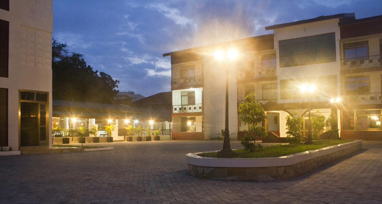 Consir Executive Lodge Acra Exterior foto